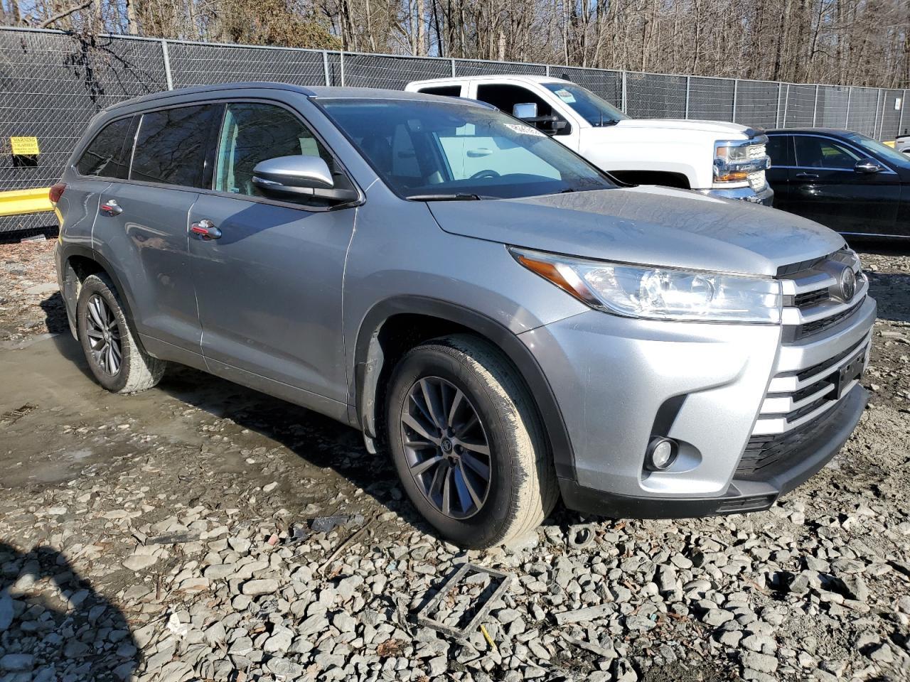 2018 TOYOTA HIGHLANDER