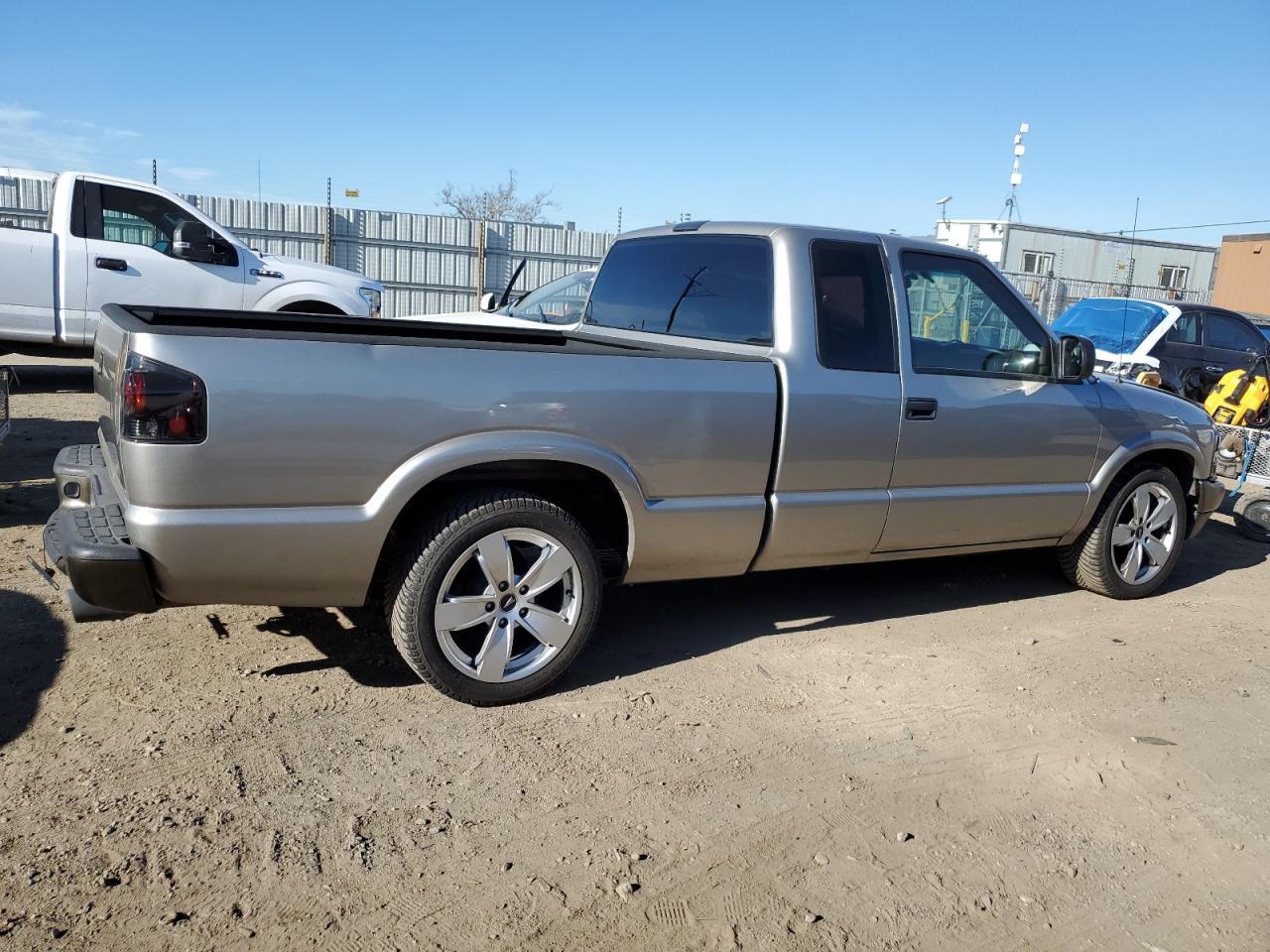 2003 CHEVROLET S10