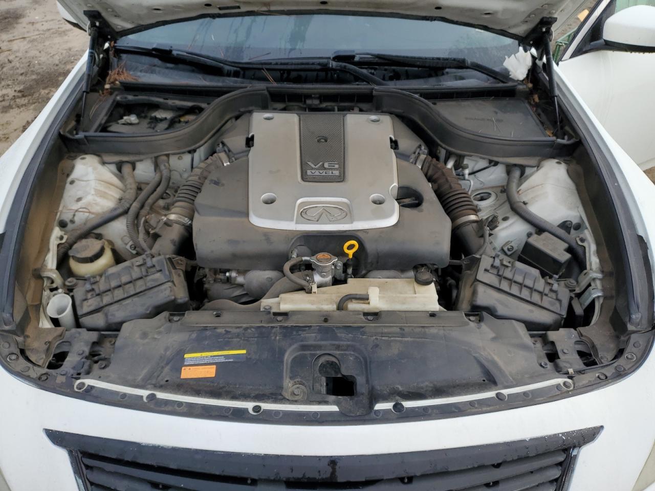 2011 INFINITI G37