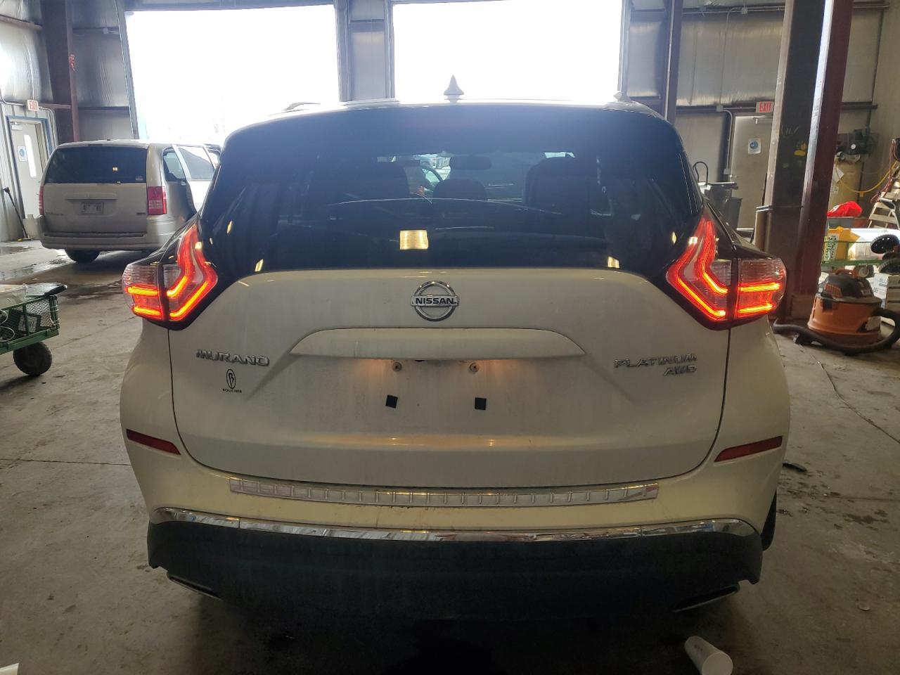 2017 NISSAN MURANO