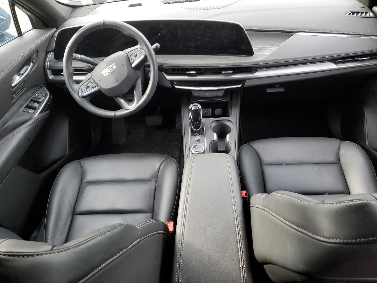 2024 CADILLAC XT4