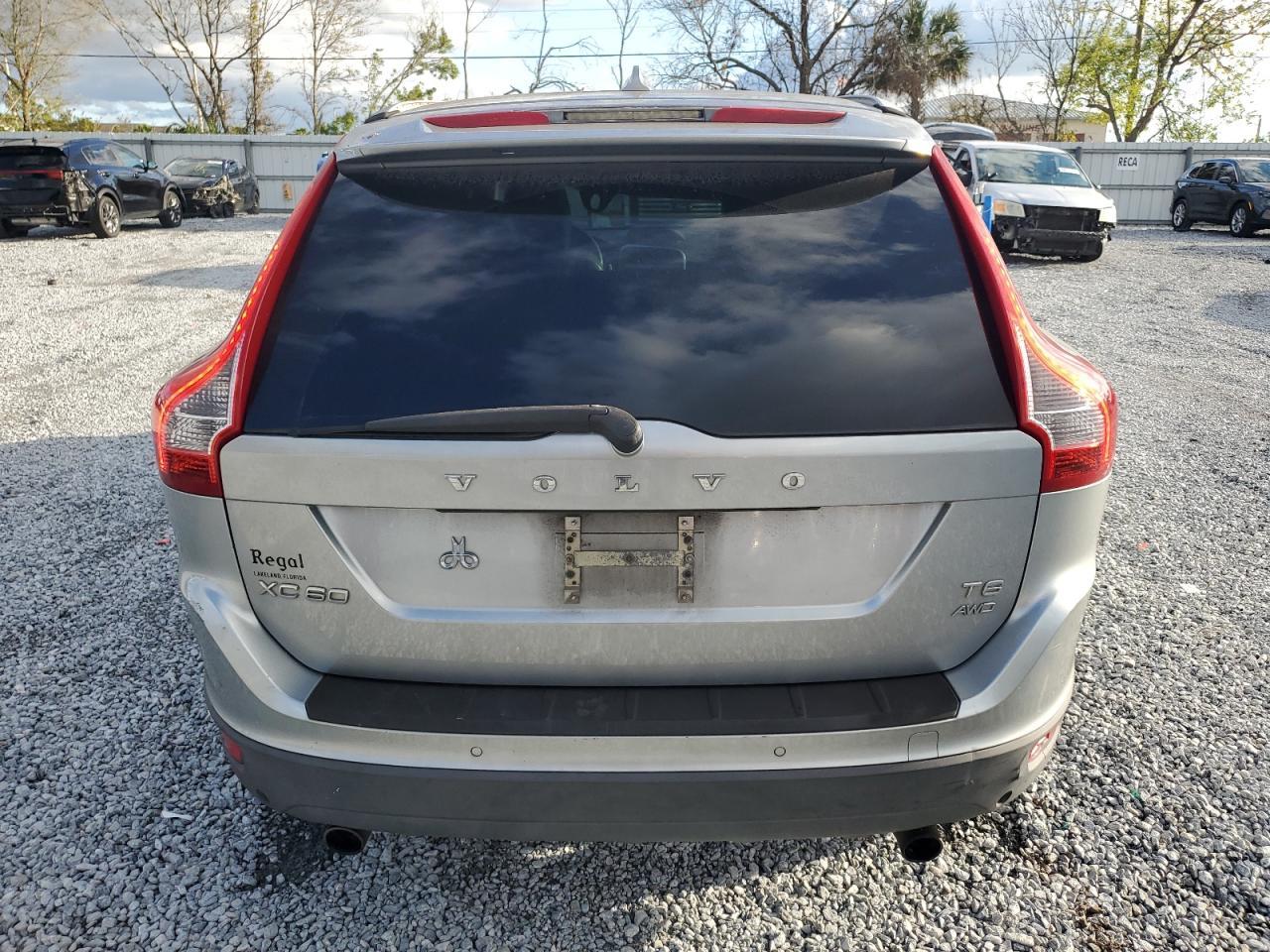 2011 VOLVO XC60
