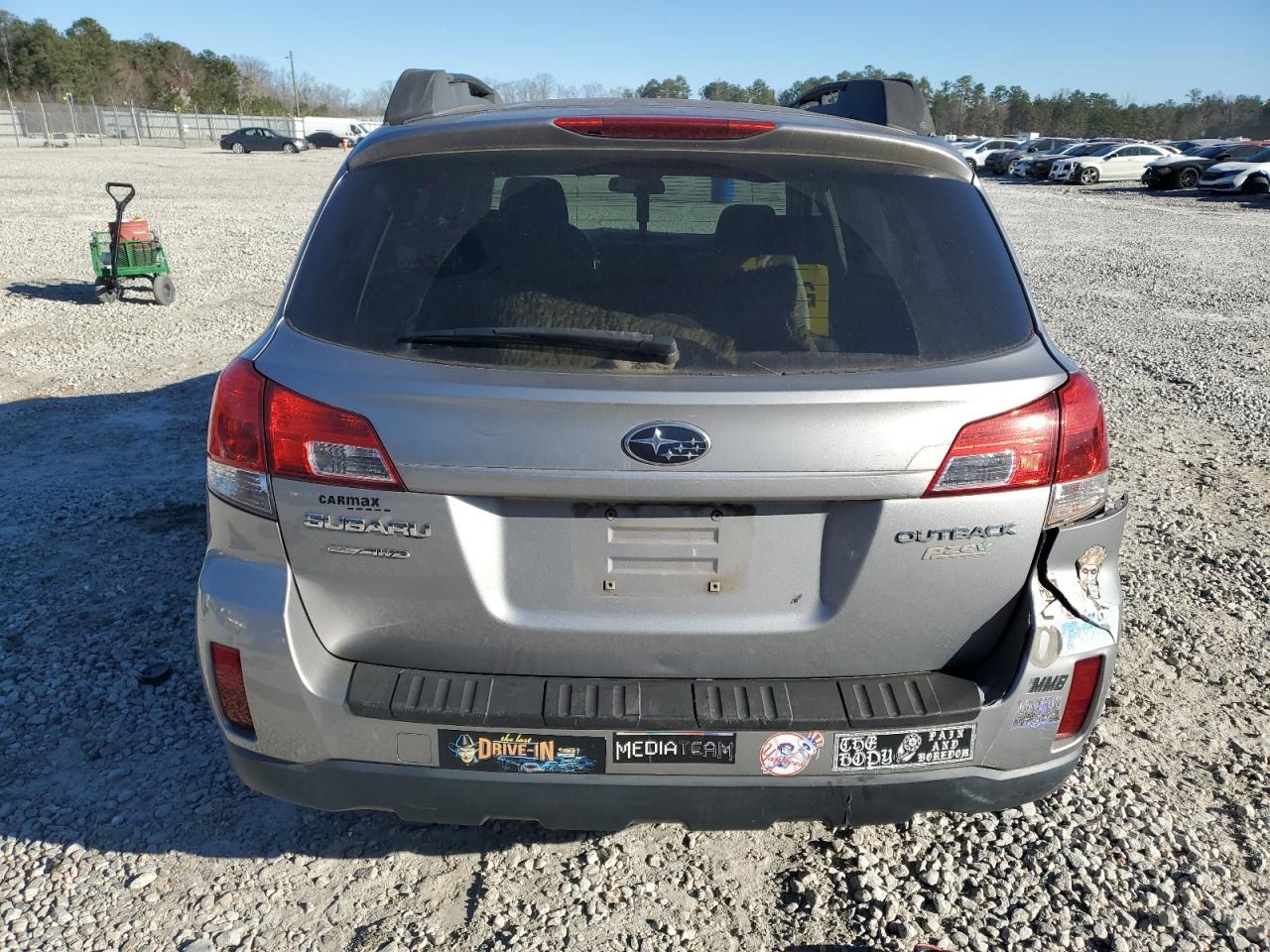 2010 SUBARU Outback