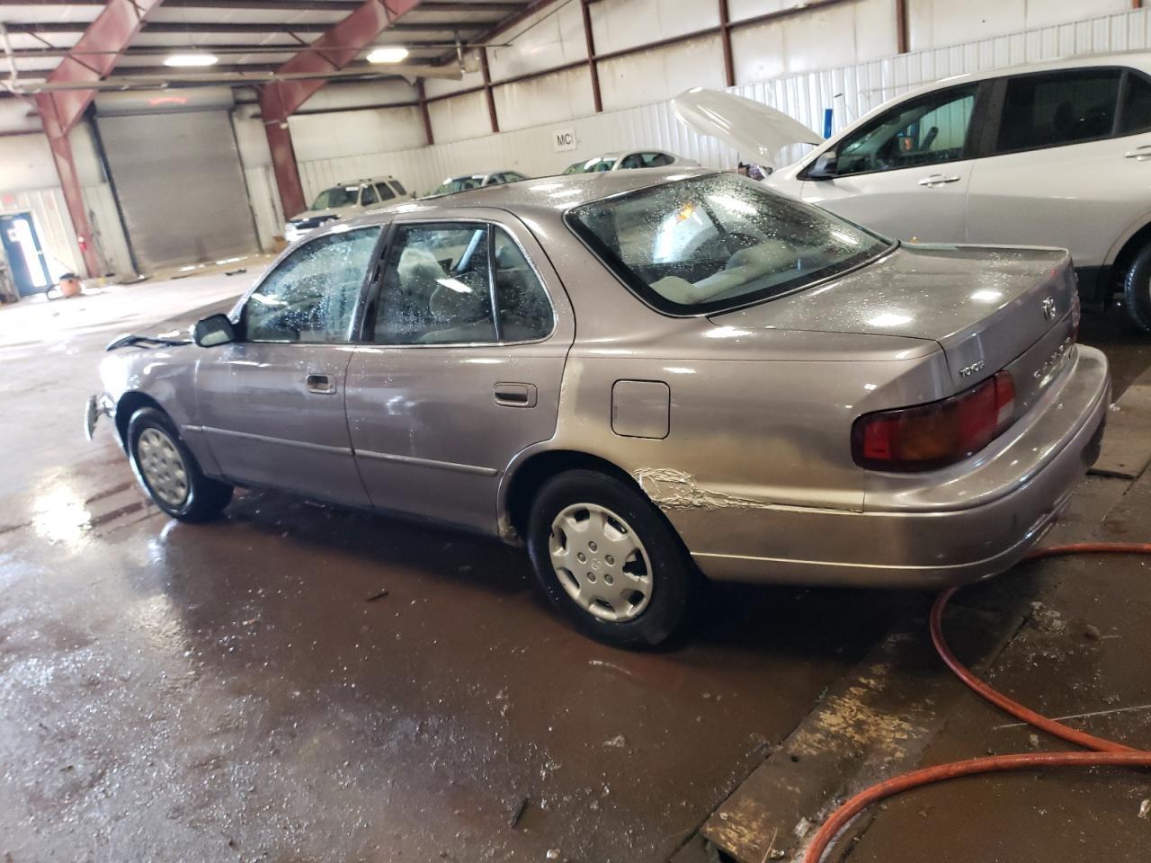 1996 TOYOTA CAMRY