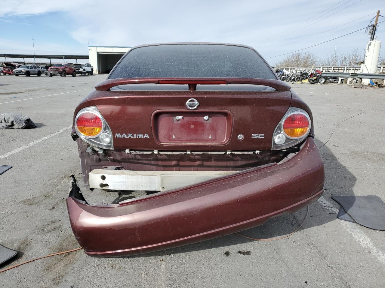 2003 NISSAN Maxima