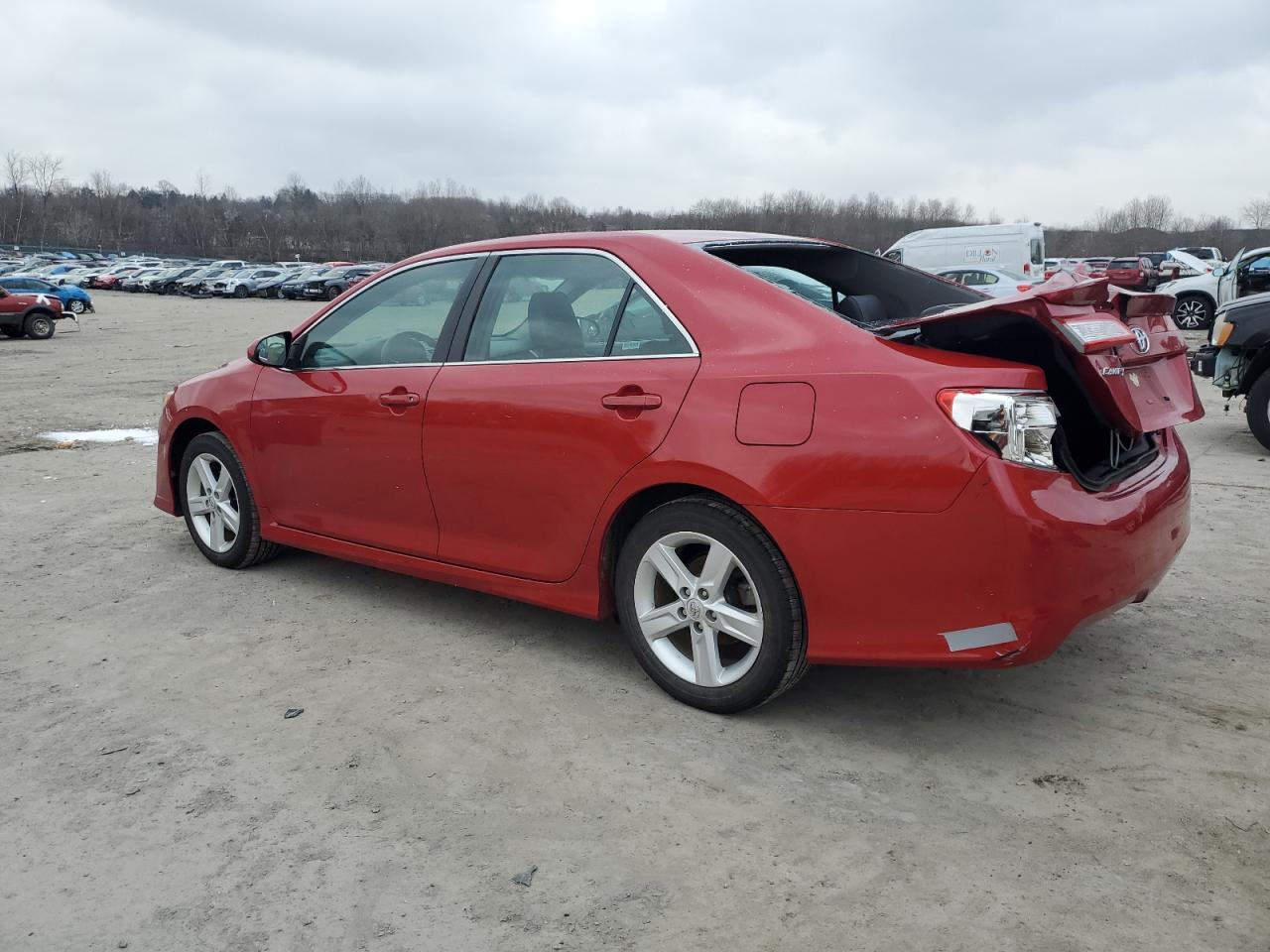 2014 TOYOTA CAMRY