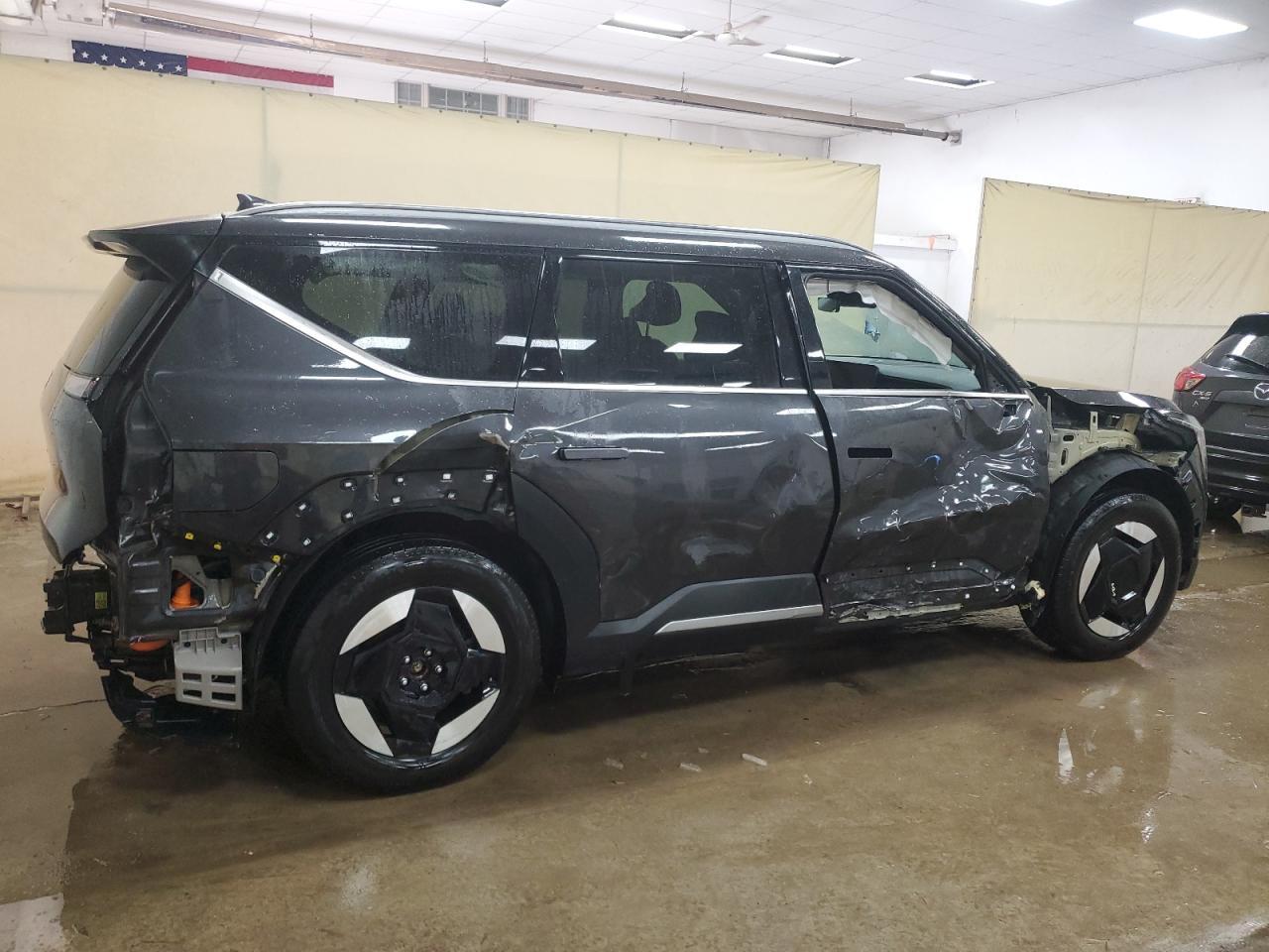 2024 KIA EV9