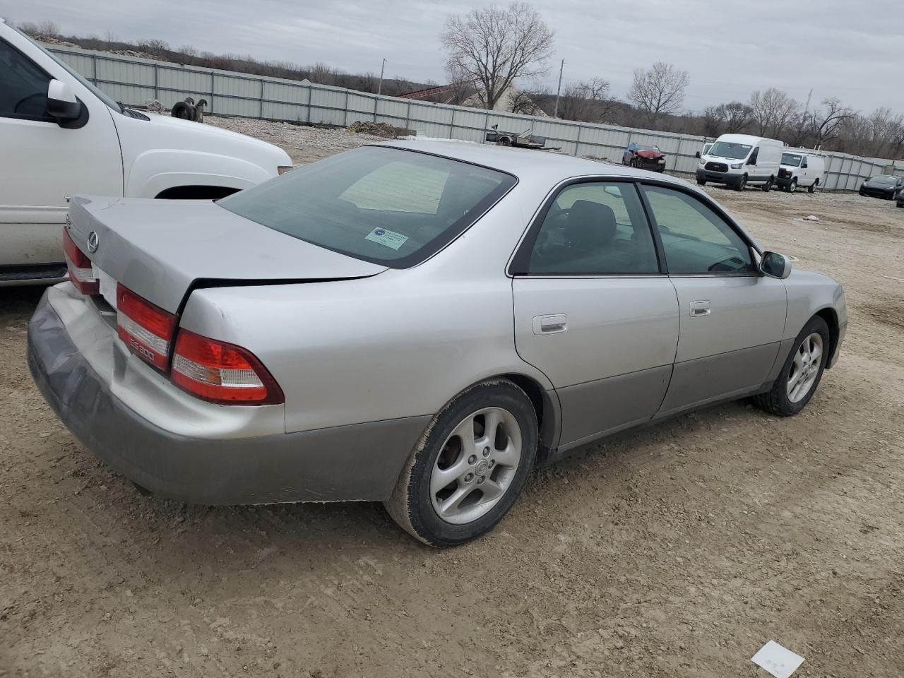 2000 LEXUS Es 300