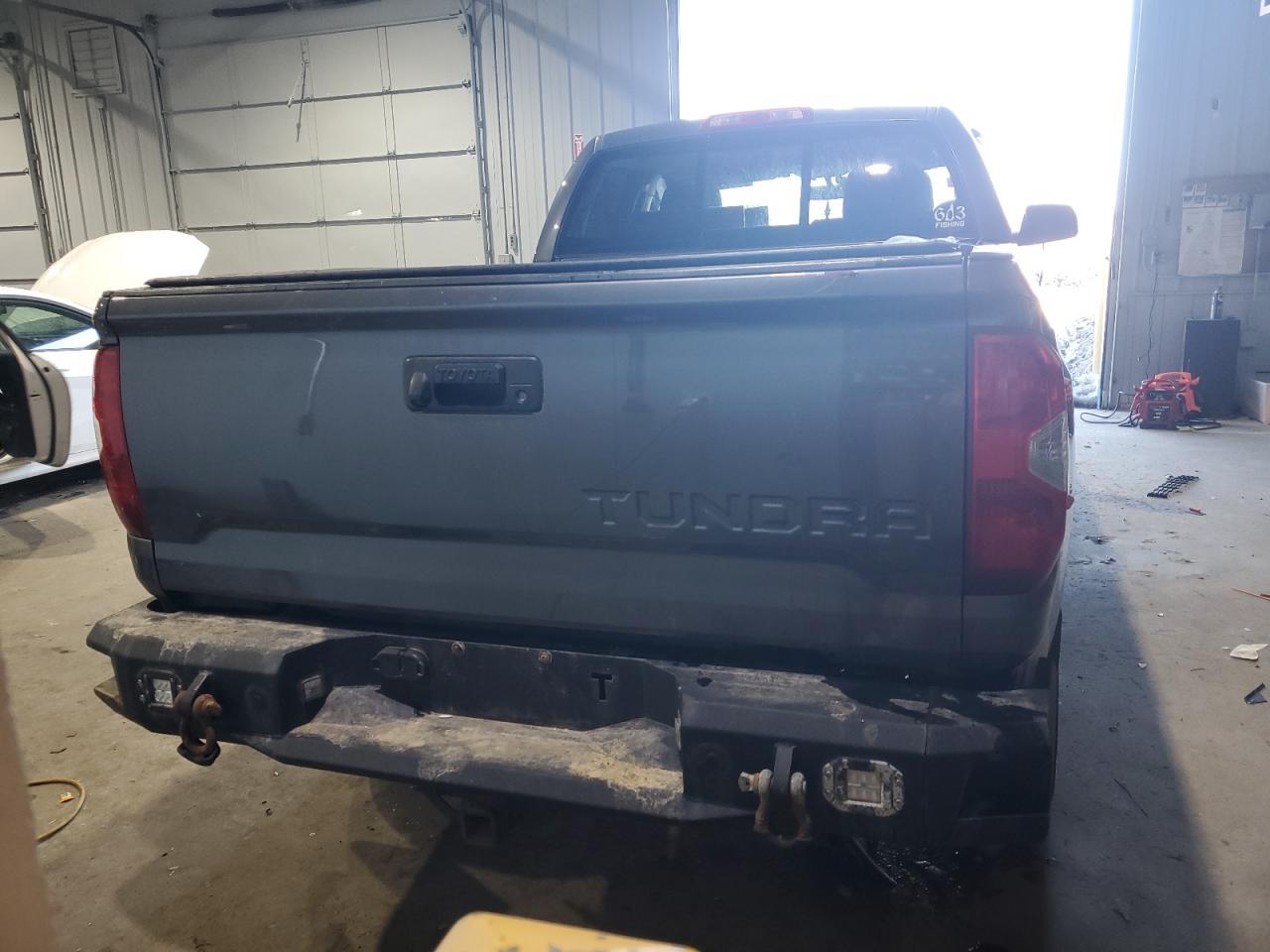 2016 TOYOTA TUNDRA