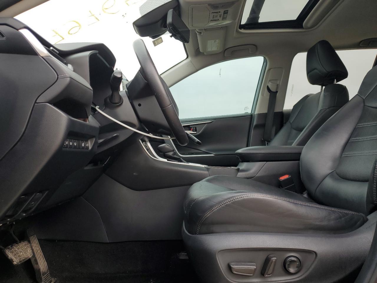 2019 TOYOTA RAV4