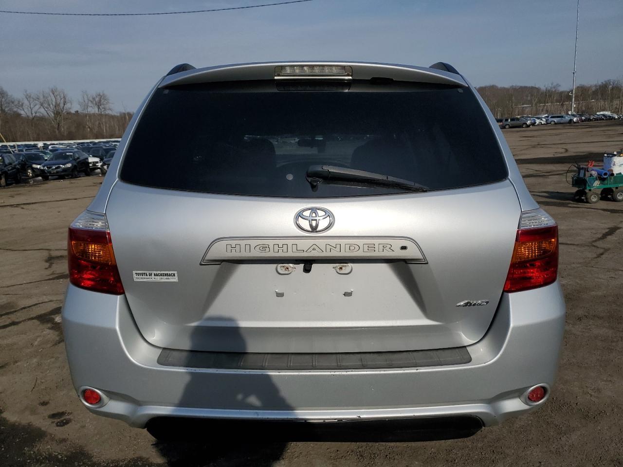 2010 TOYOTA HIGHLANDER