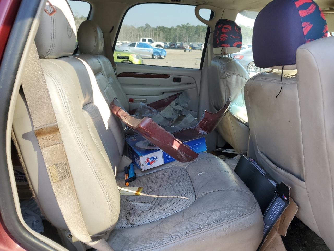 2002 CADILLAC ESCALADE