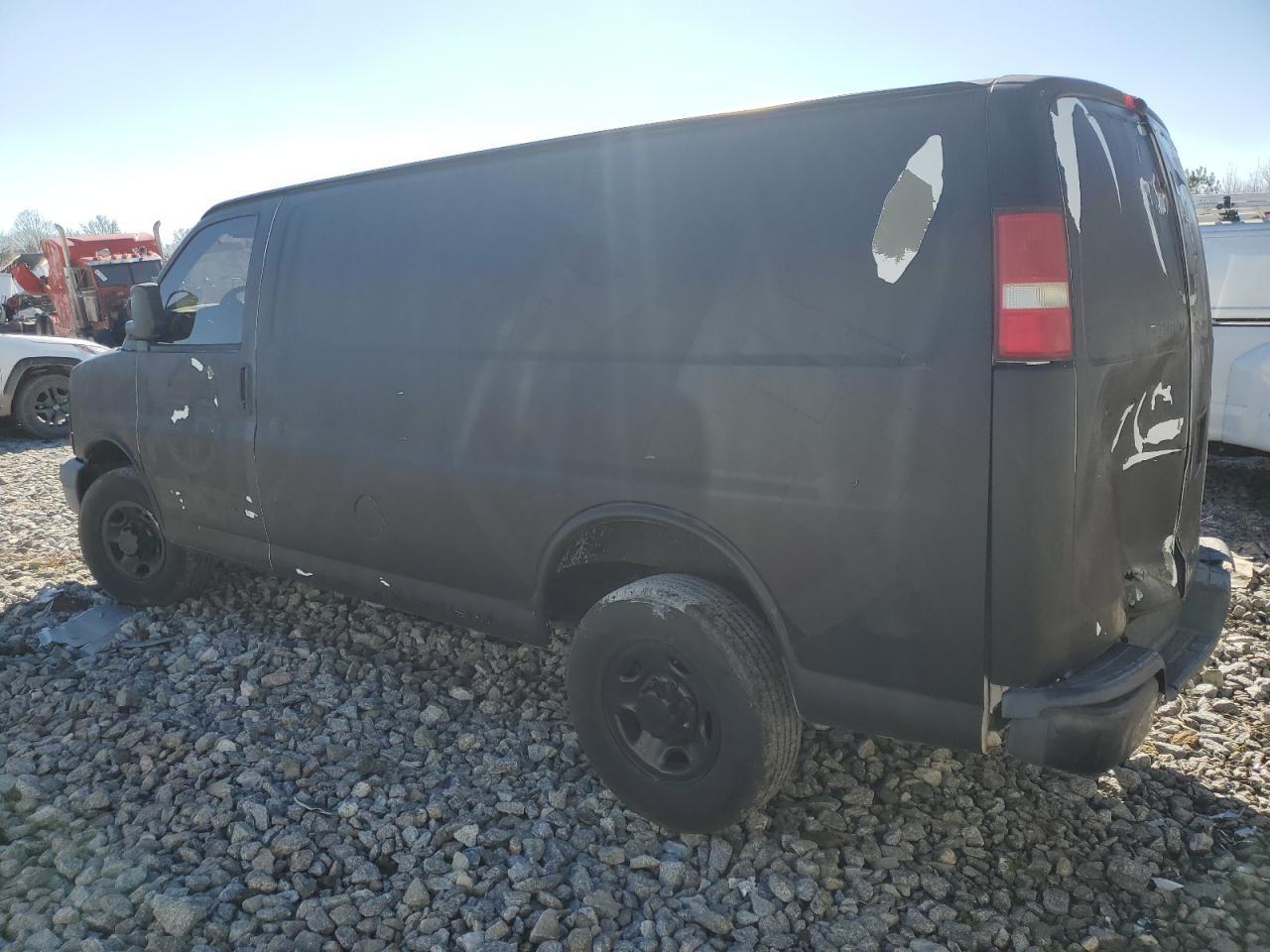 2005 CHEVROLET Express 3500