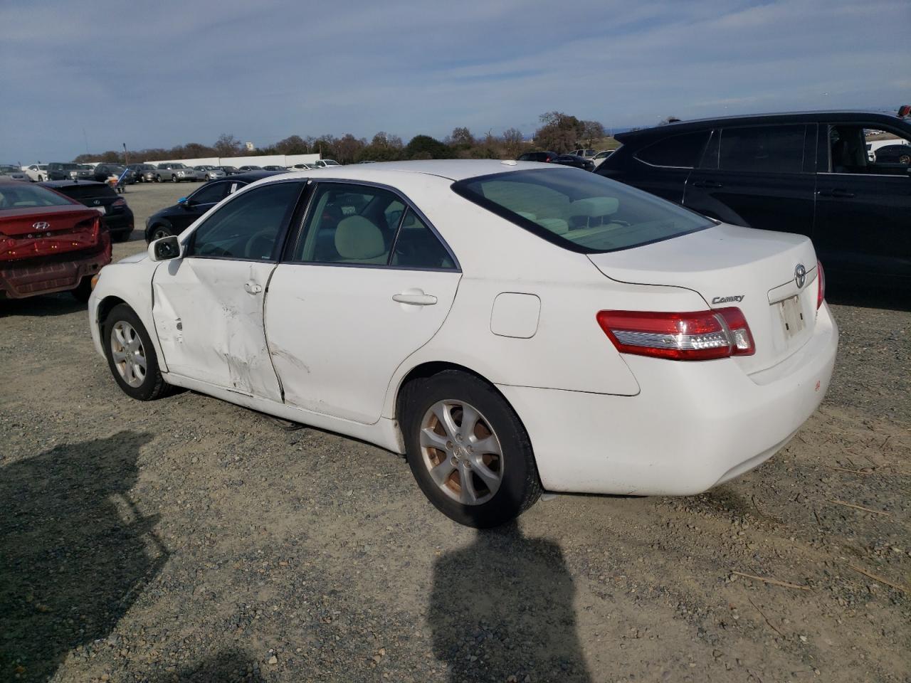 2011 TOYOTA CAMRY