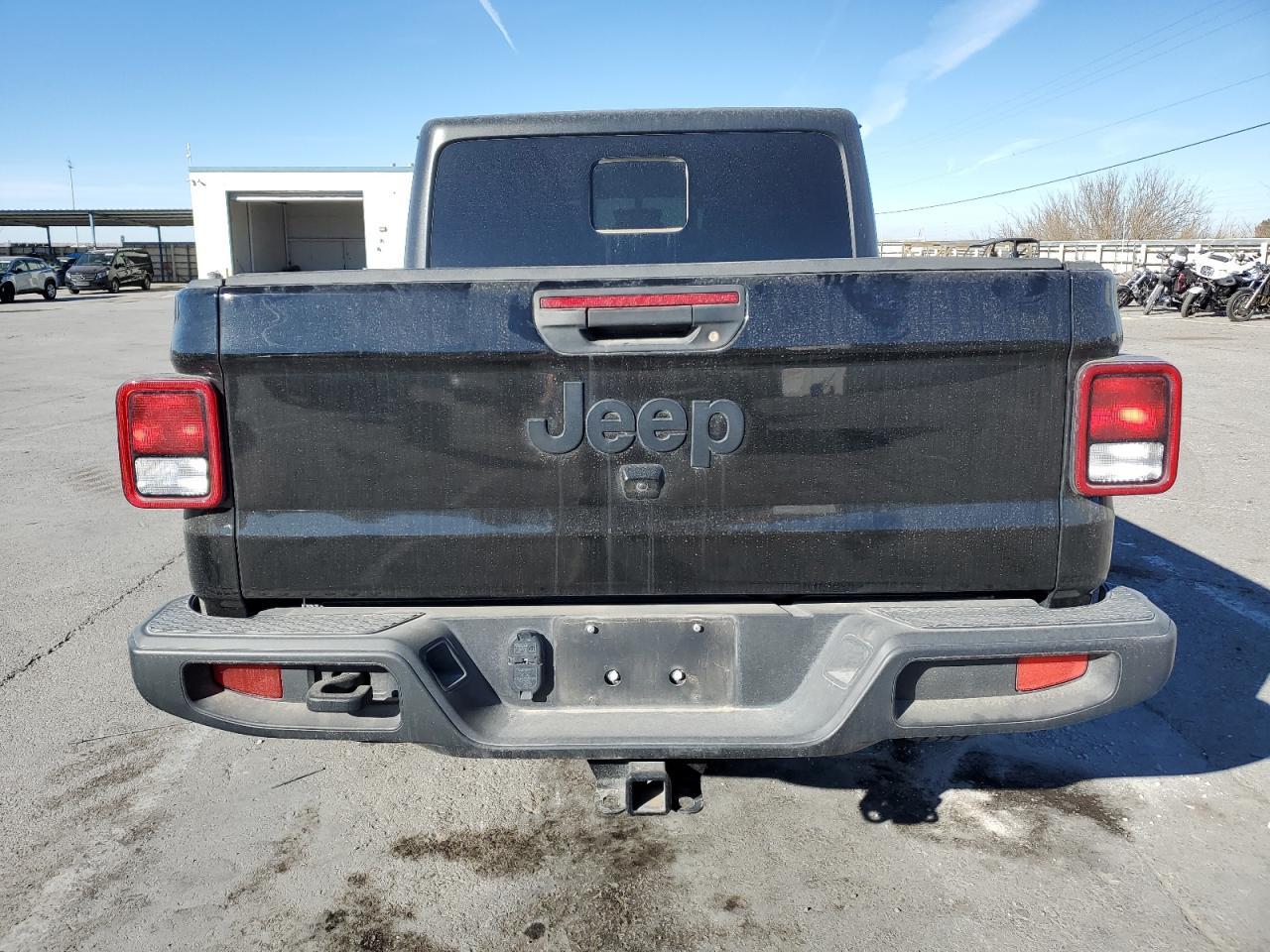 2022 JEEP Gladiator