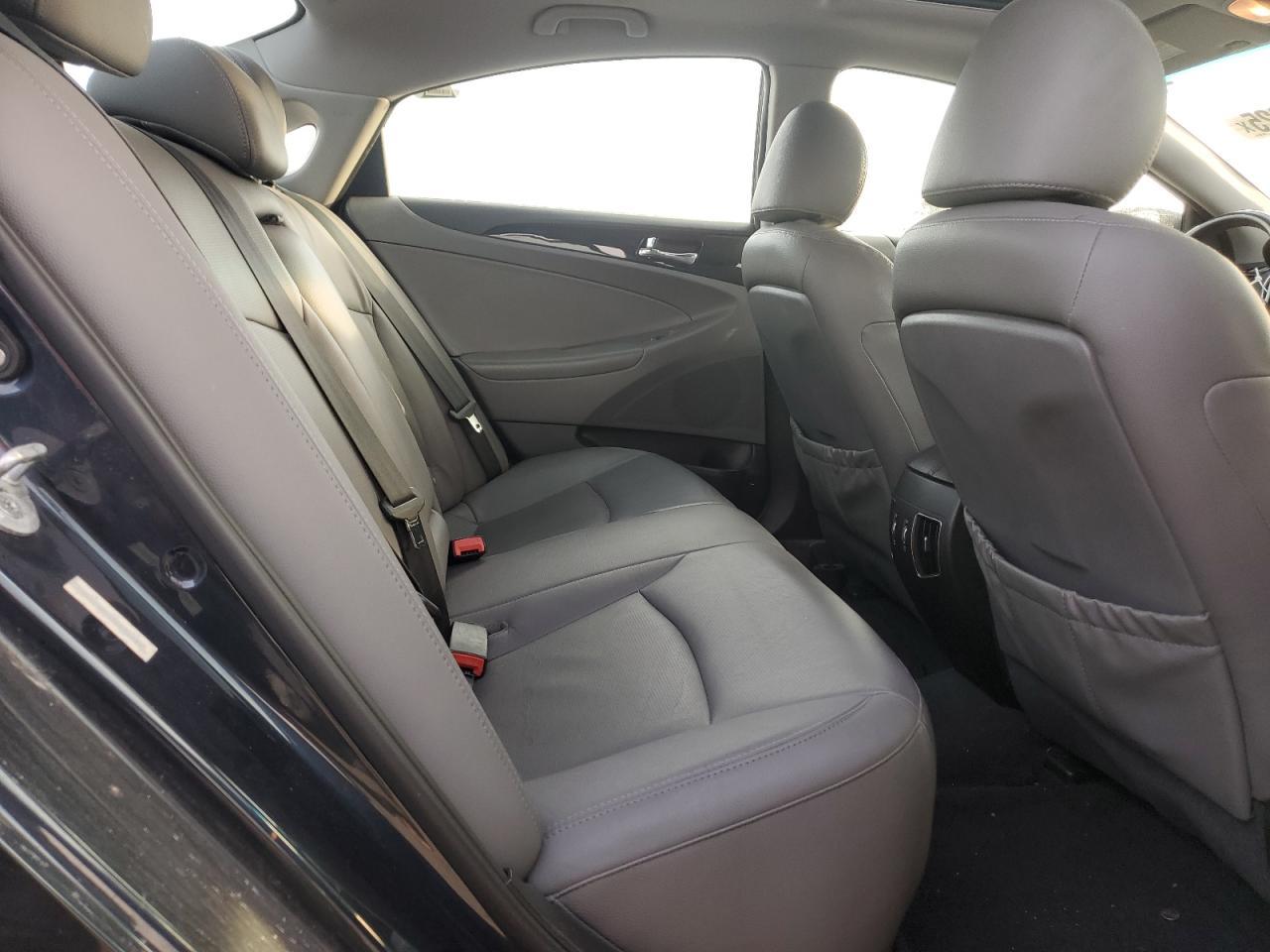 2011 HYUNDAI SONATA