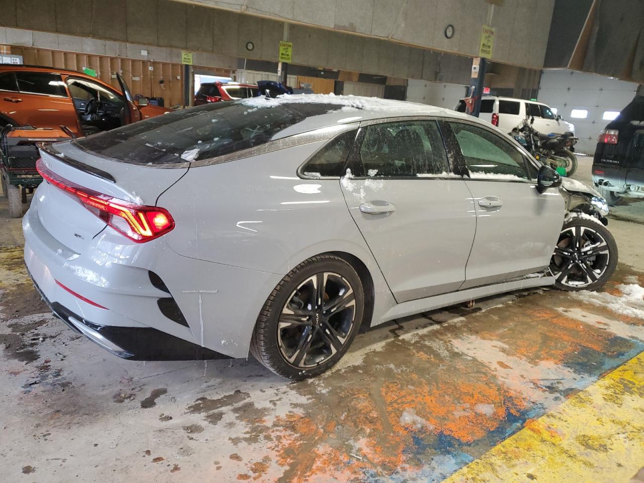 2023 KIA K5