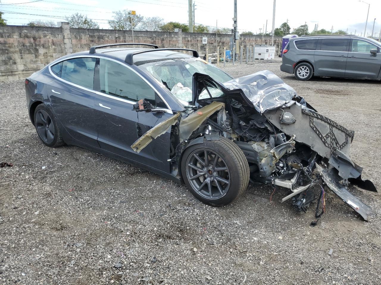 2020 TESLA MODEL 3