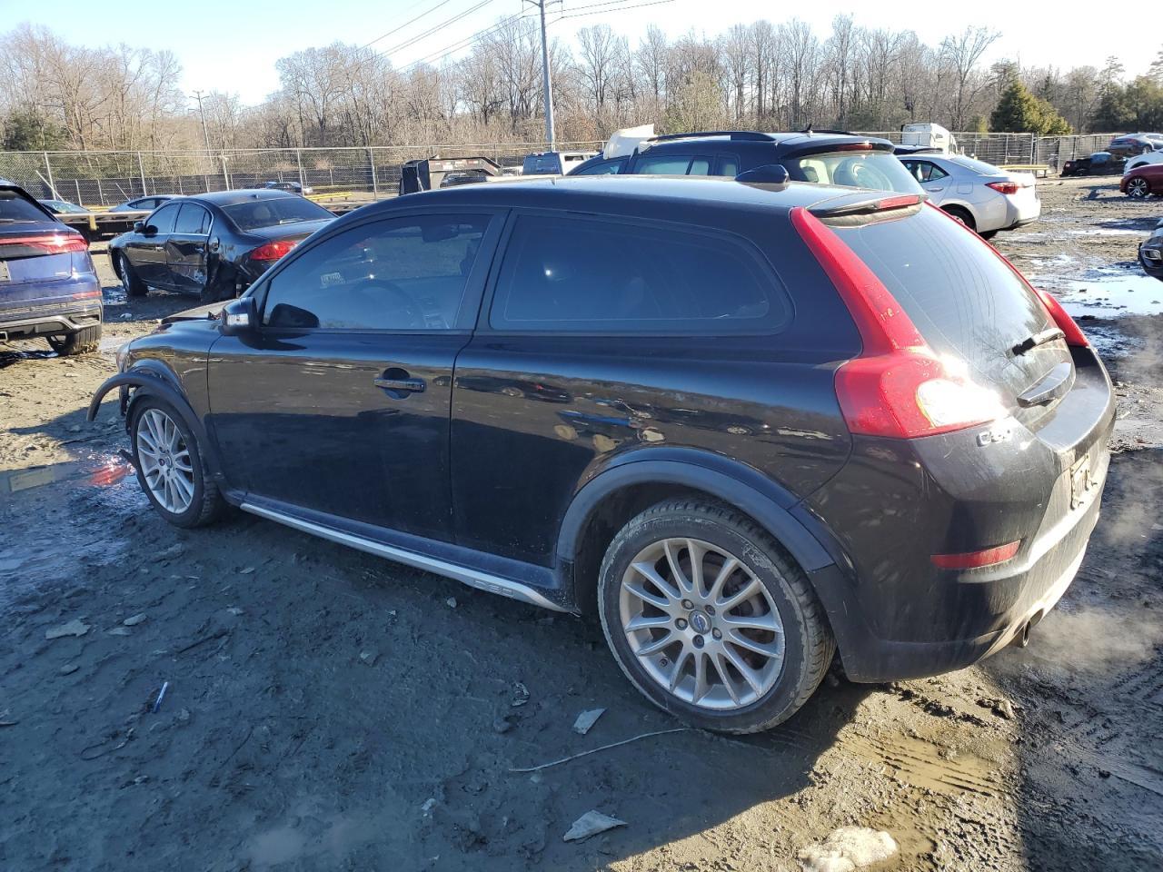 2011 VOLVO C30