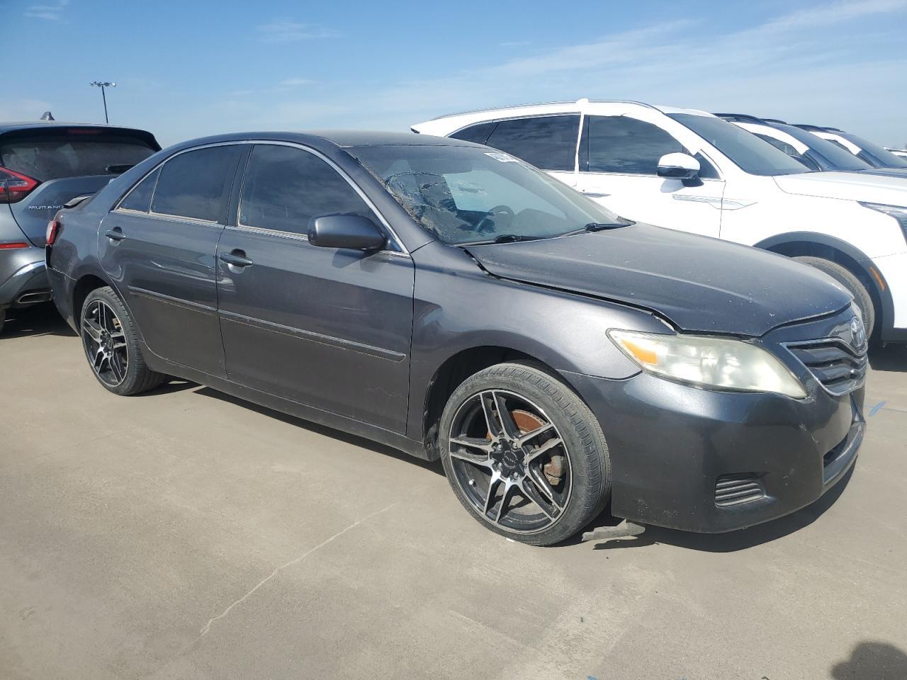 2011 TOYOTA CAMRY