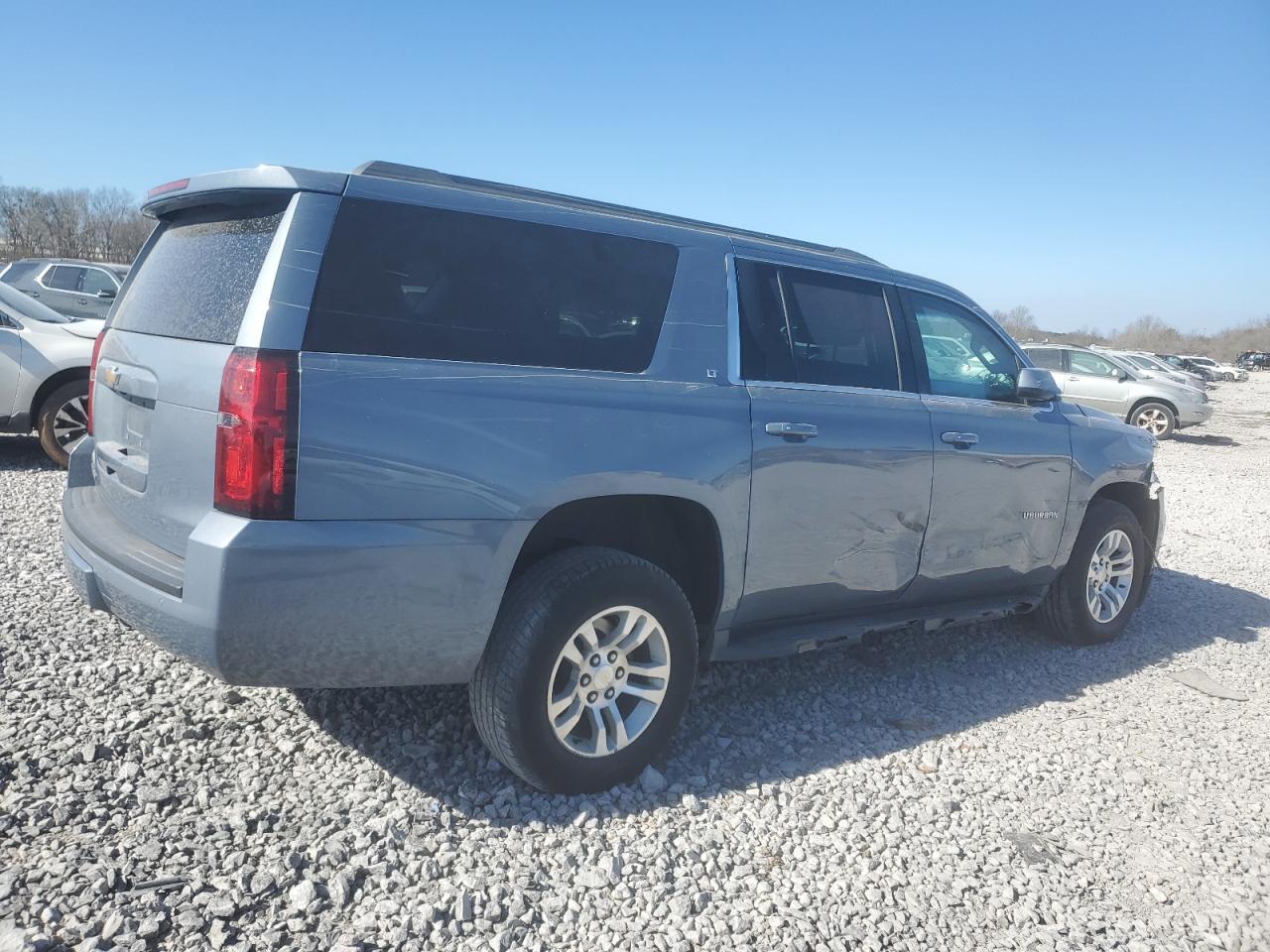 2016 CHEVROLET Suburban