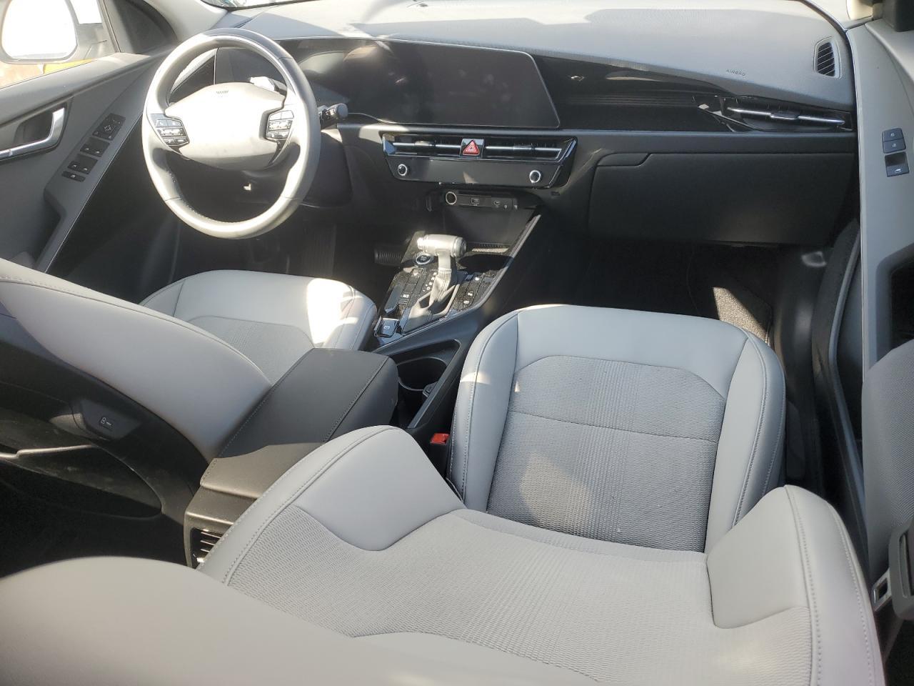 2024 KIA Niro