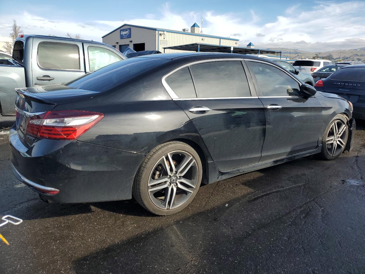 2017 HONDA ACCORD