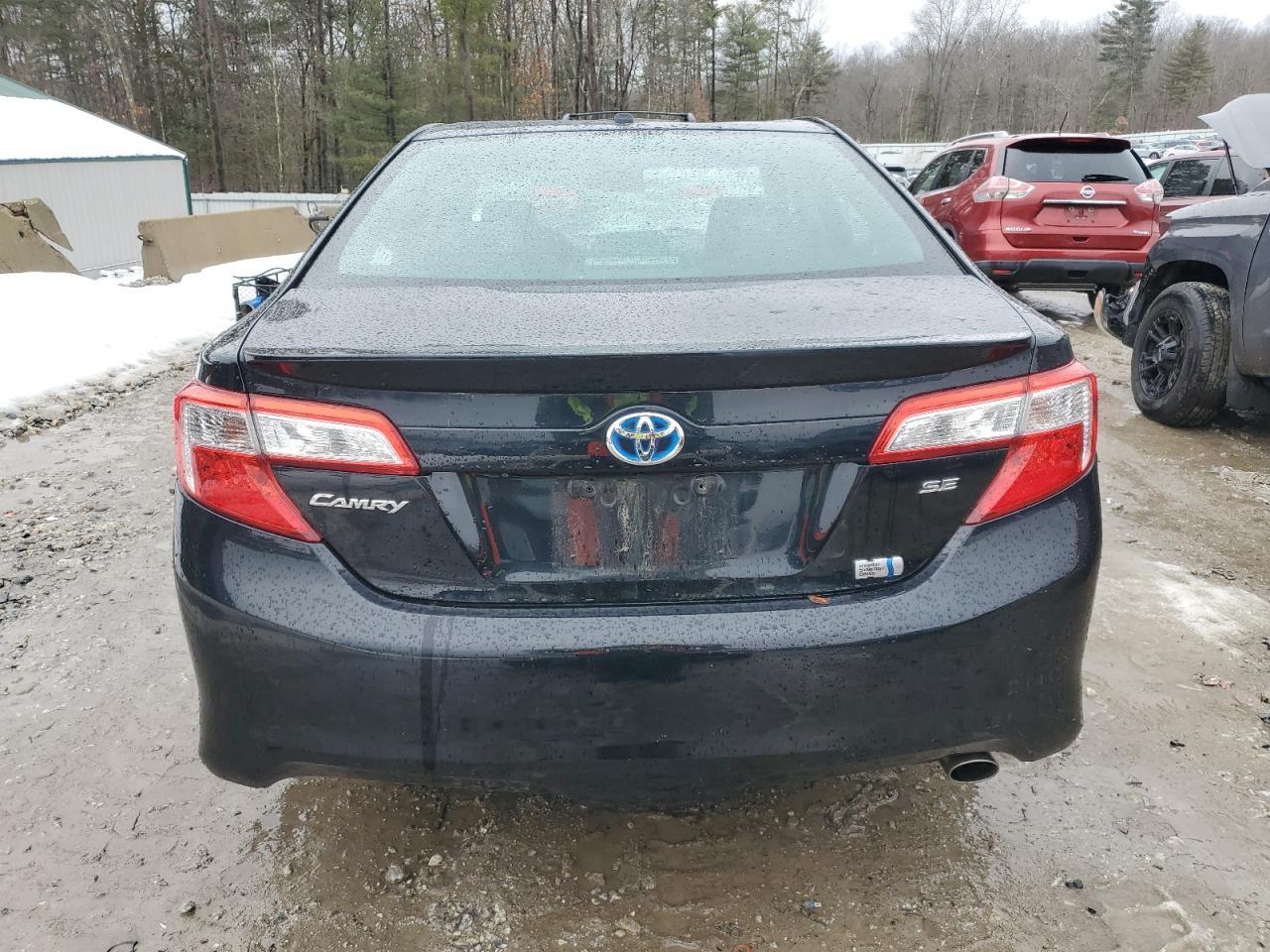 2014 TOYOTA CAMRY
