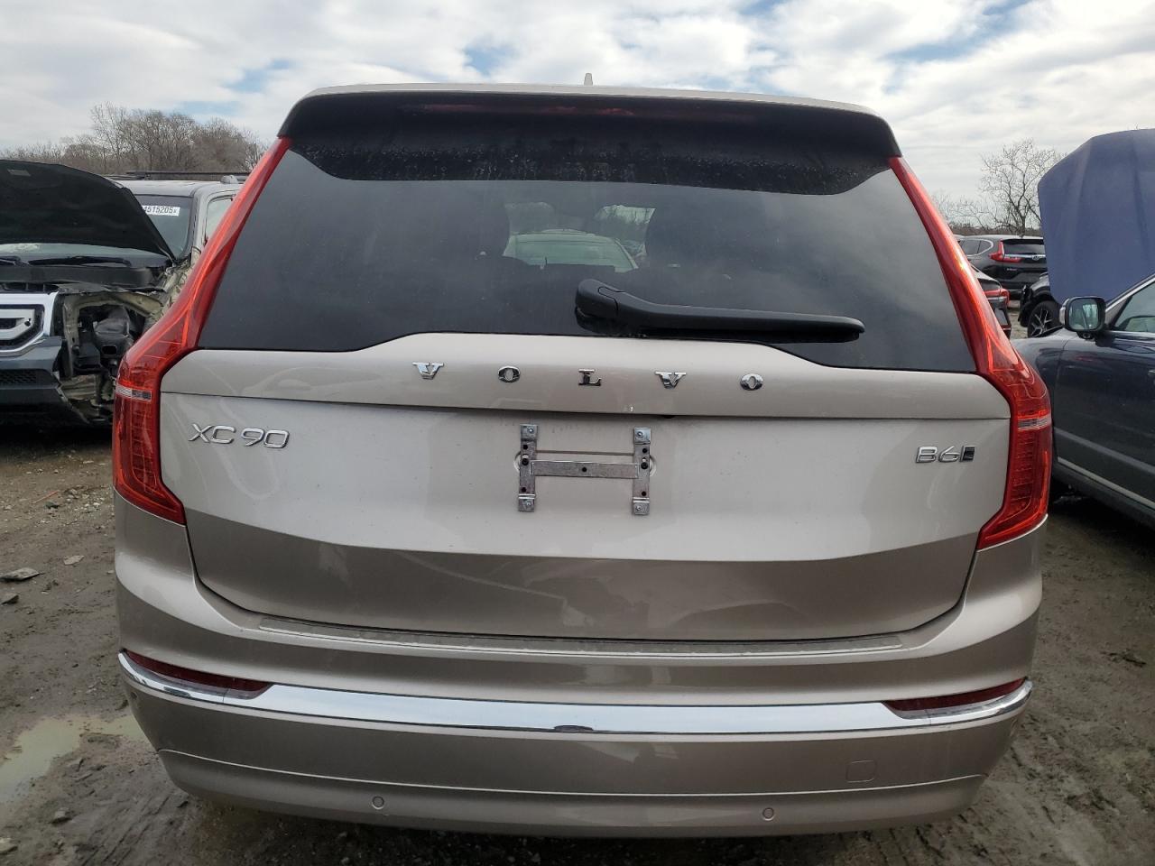 2024 VOLVO XC90