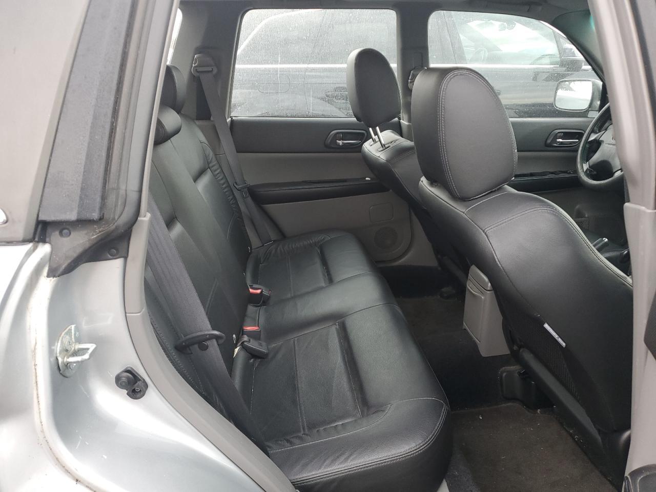2004 SUBARU FORESTER