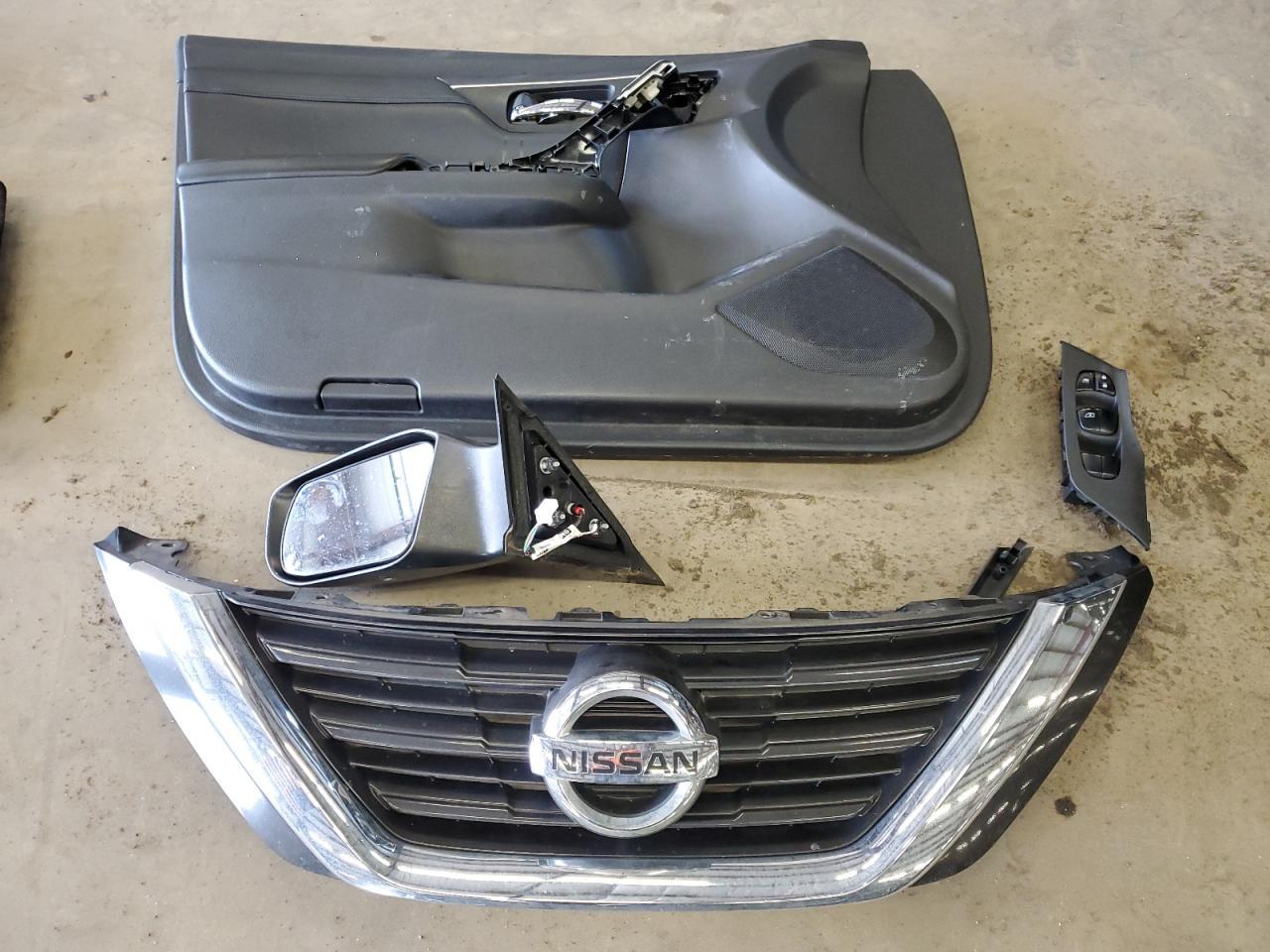 2017 NISSAN ALTIMA