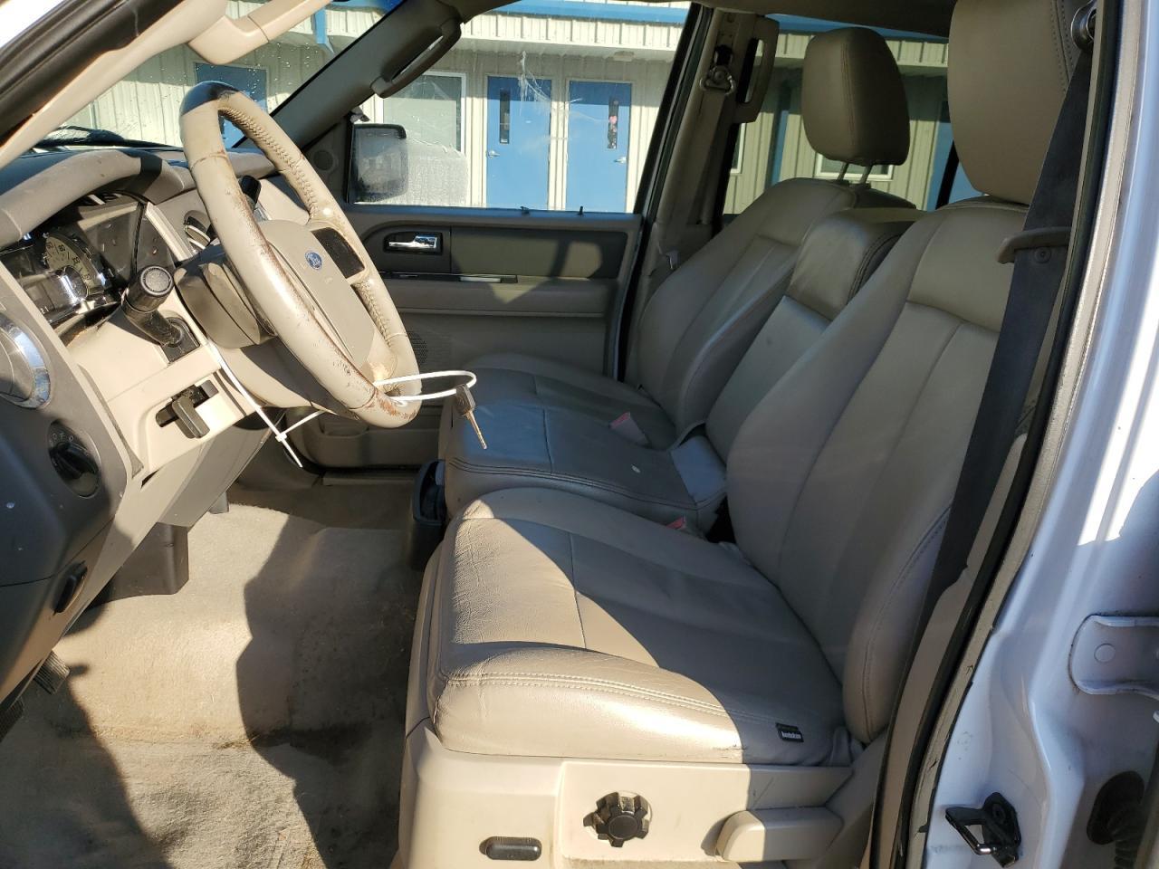 2010 FORD Expedition