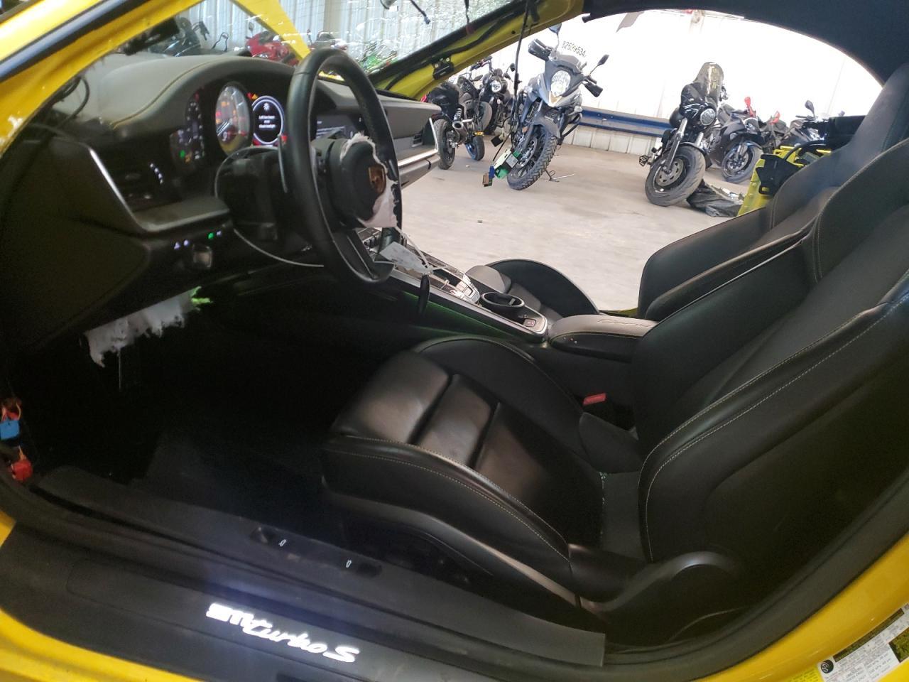 2022 PORSCHE 911