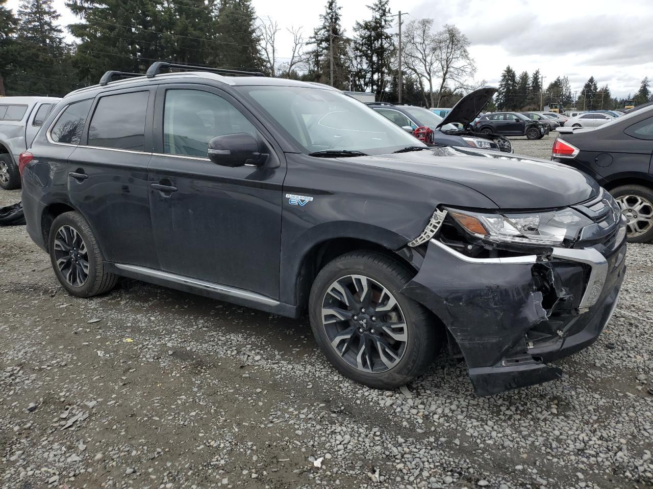 2018 MITSUBISHI outlander
