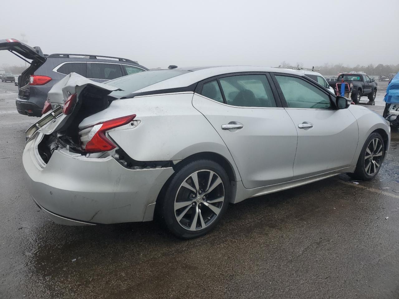 2018 NISSAN Maxima