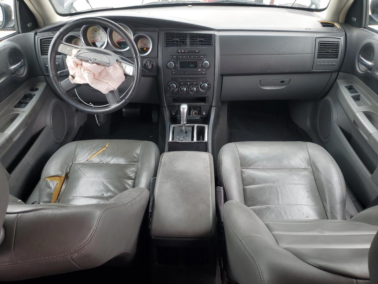 2005 DODGE MAGNUM