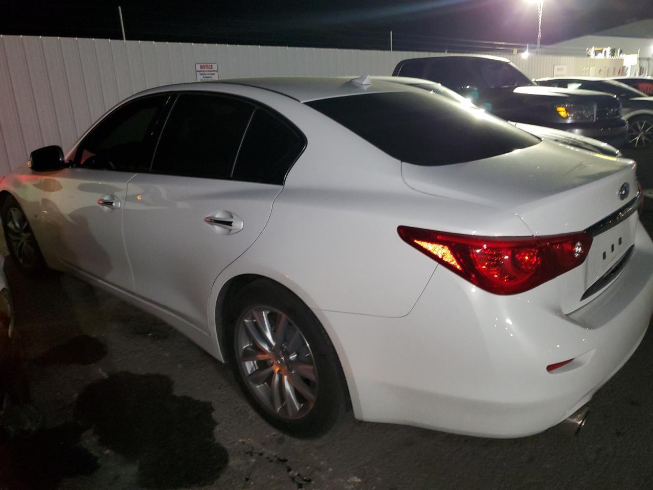2015 INFINITI Q50
