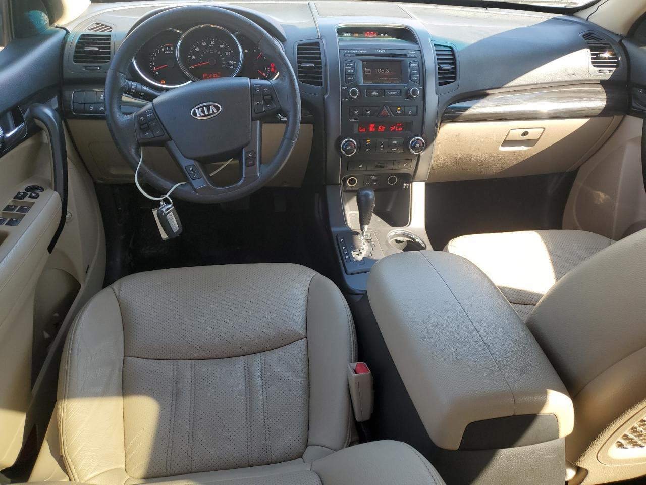 2013 KIA SORENTO