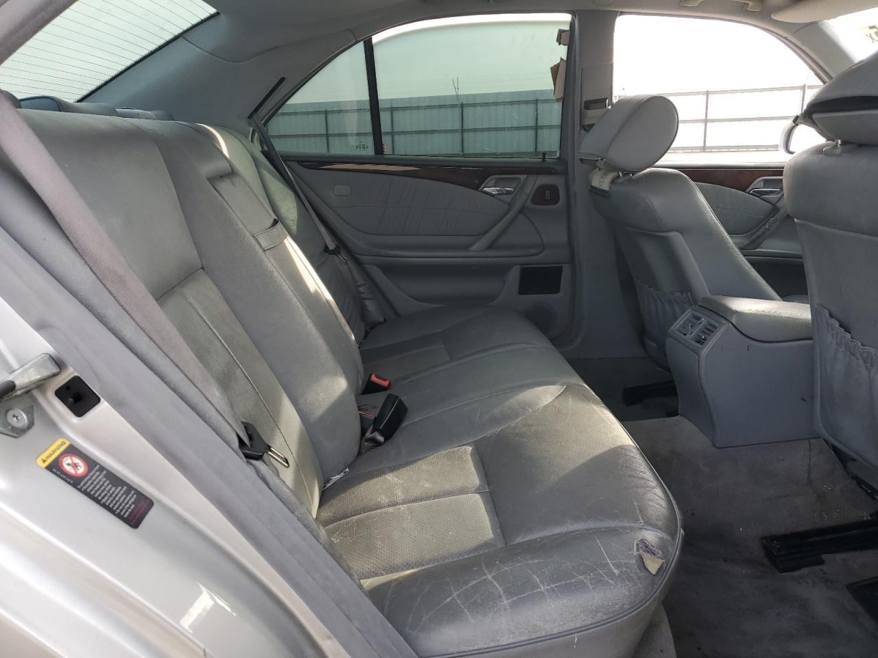 2001 MERCEDES-BENZ E-Class