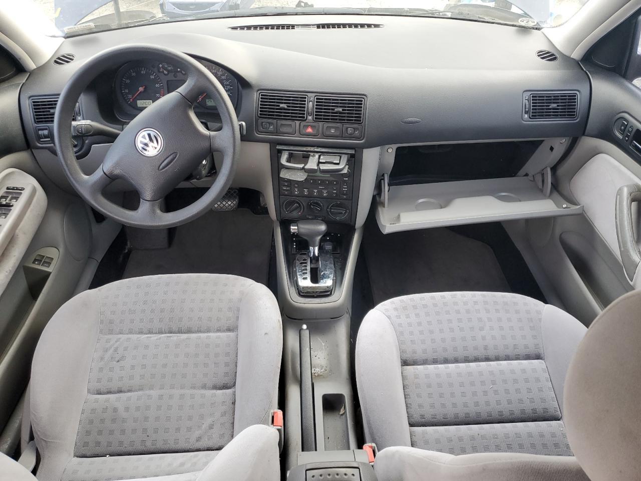 2002 VOLKSWAGEN GOLF