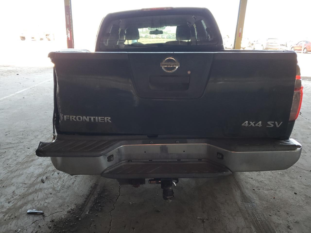 2011 NISSAN Frontier