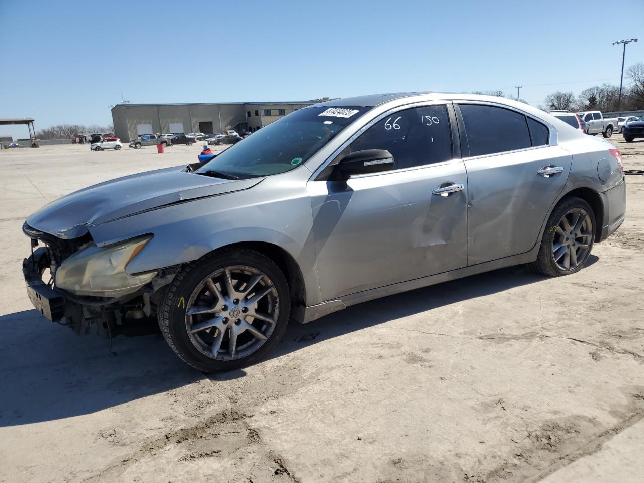 2009 NISSAN Maxima