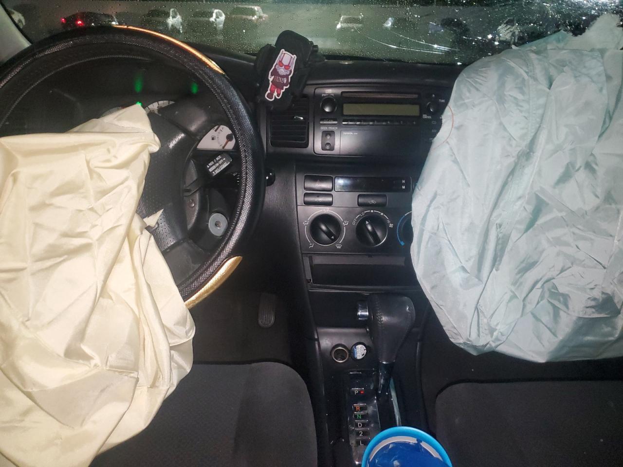 2004 TOYOTA COROLLA