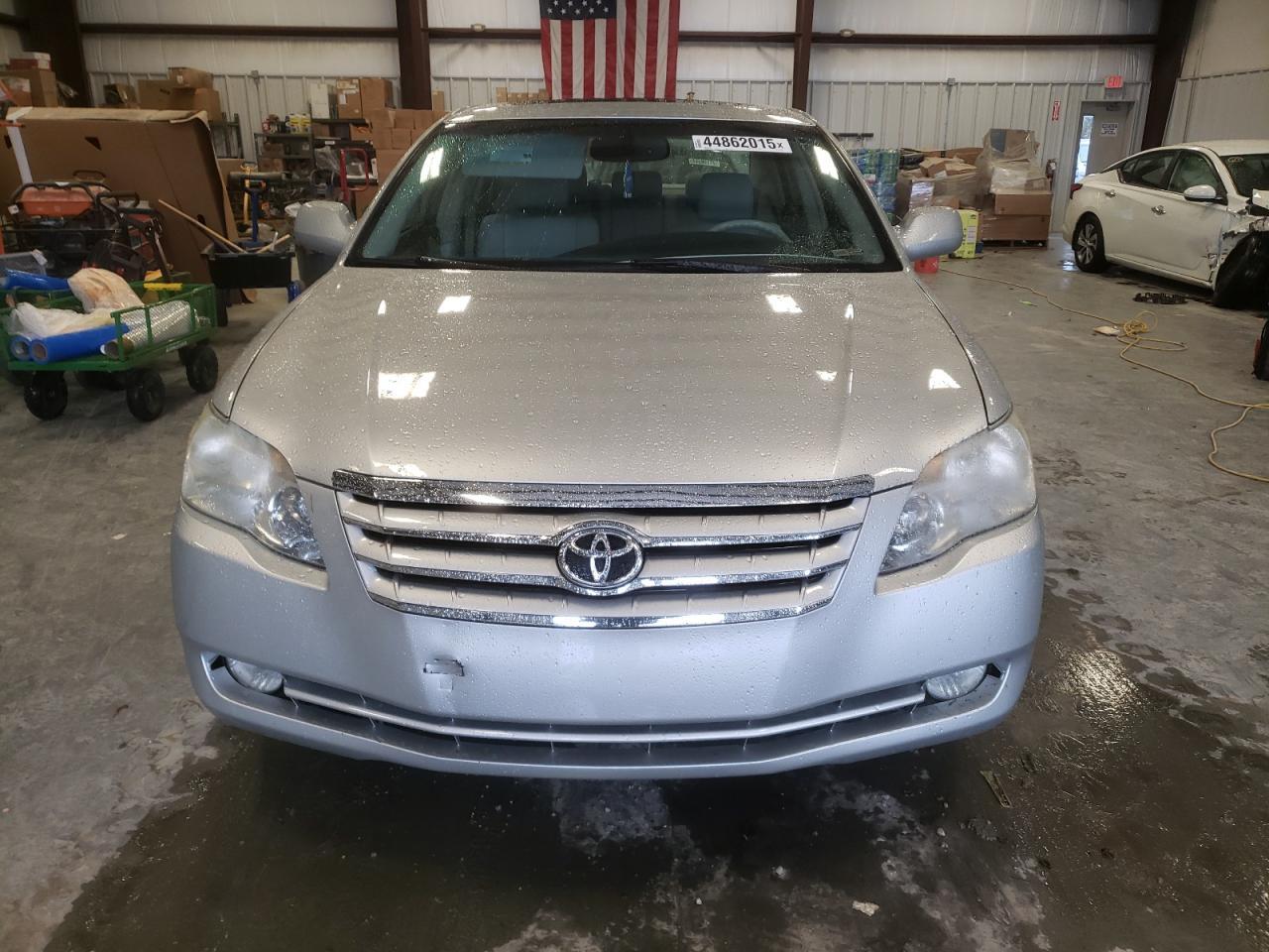 2006 TOYOTA Avalon