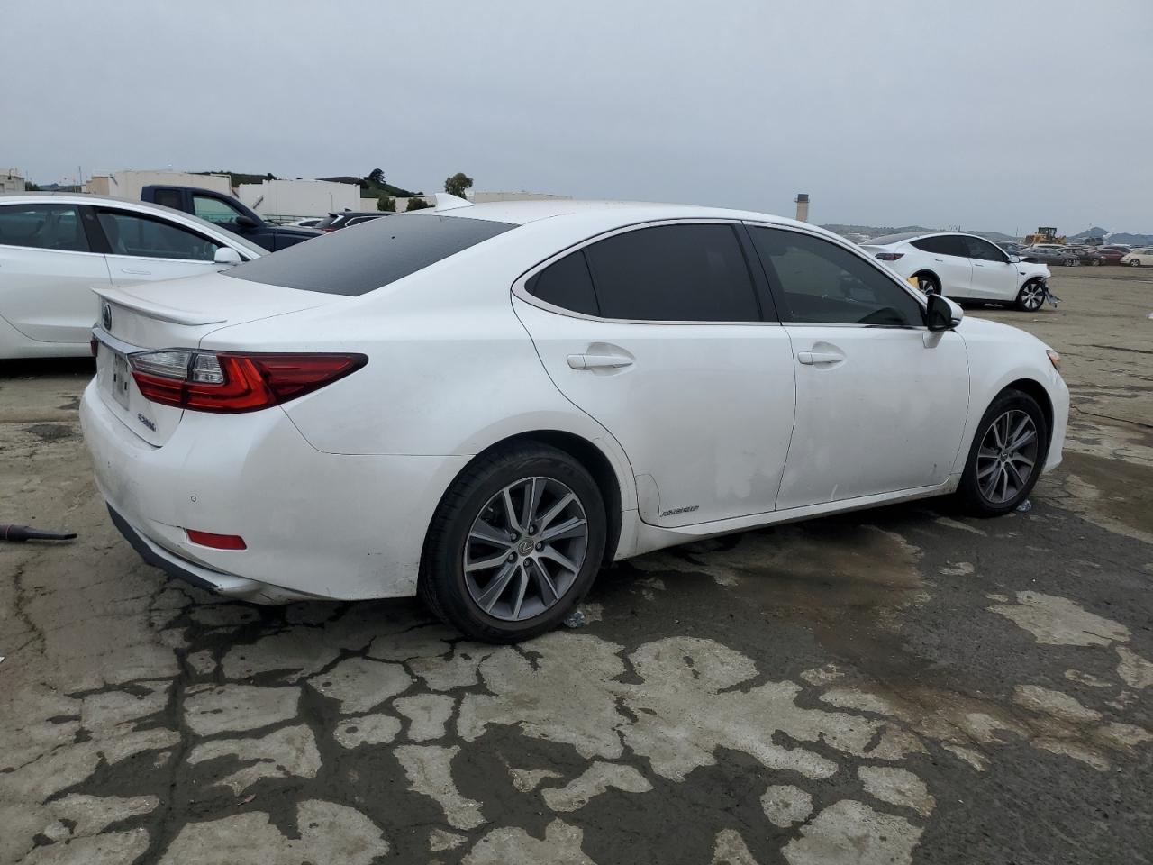 2018 LEXUS Es 300