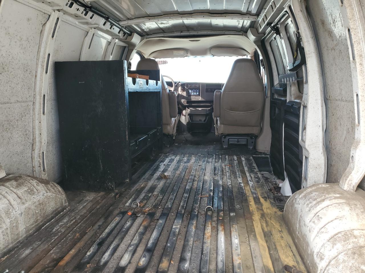 2005 CHEVROLET Express 3500