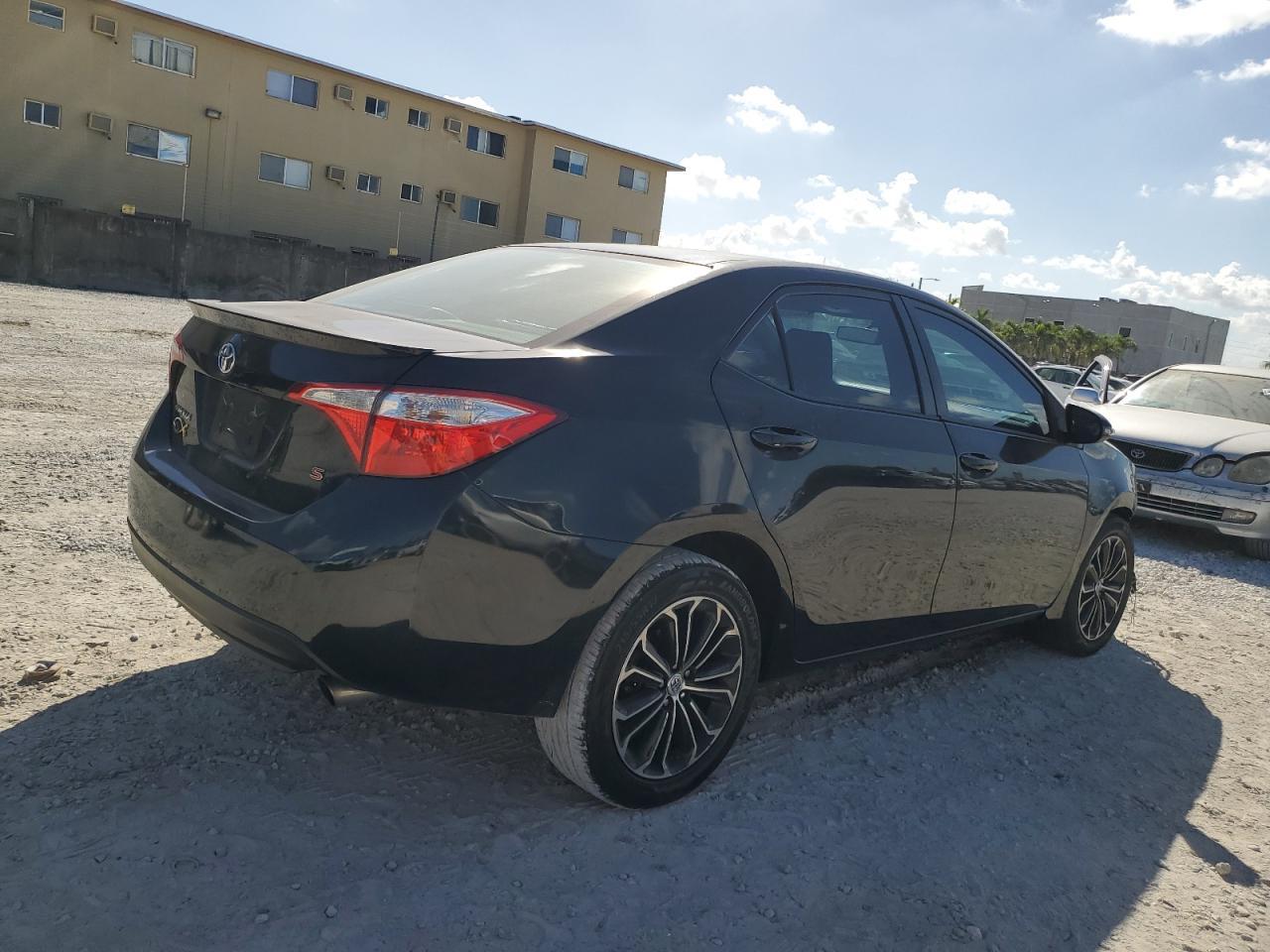 2016 TOYOTA COROLLA
