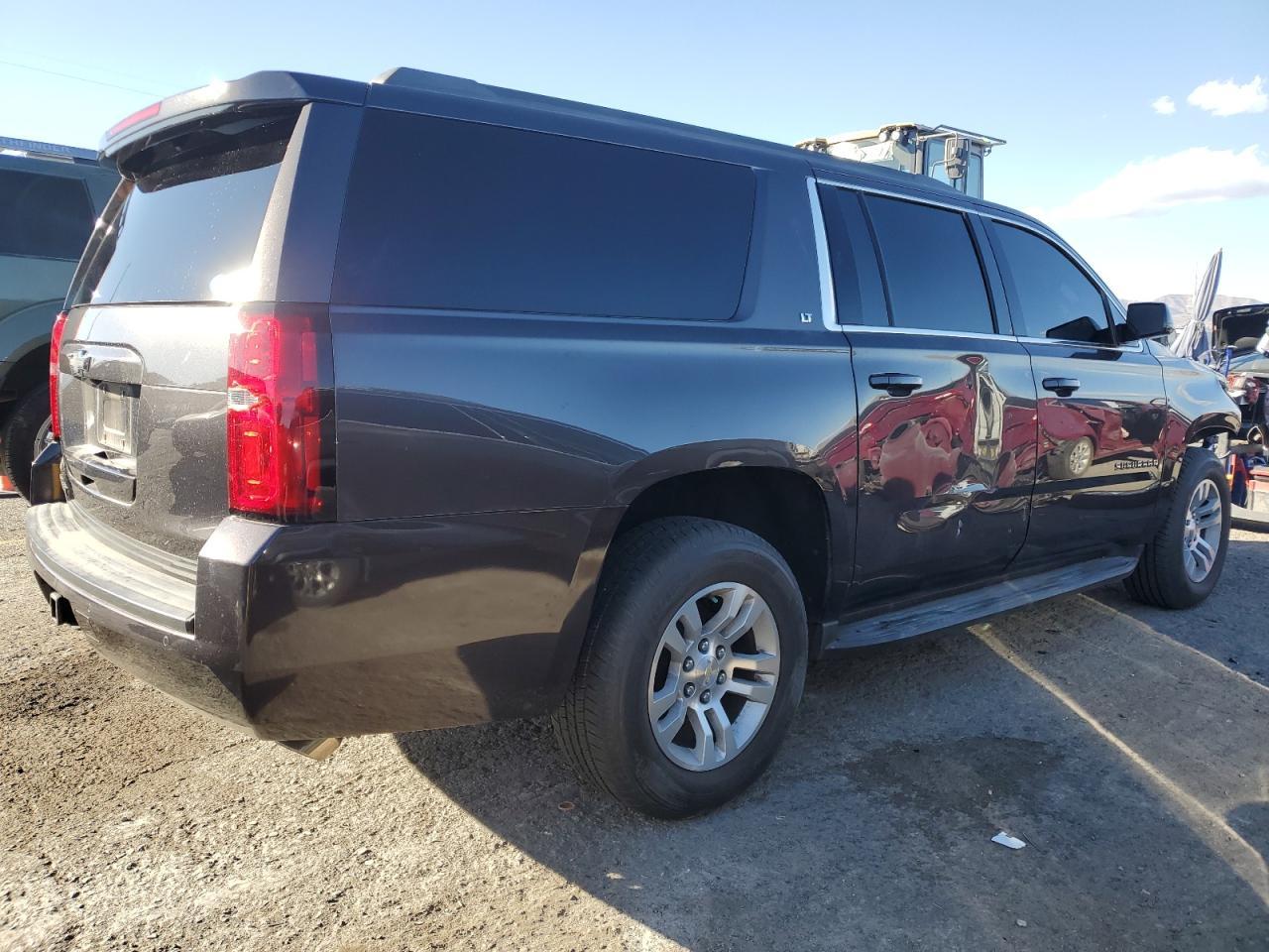 2017 CHEVROLET Suburban
