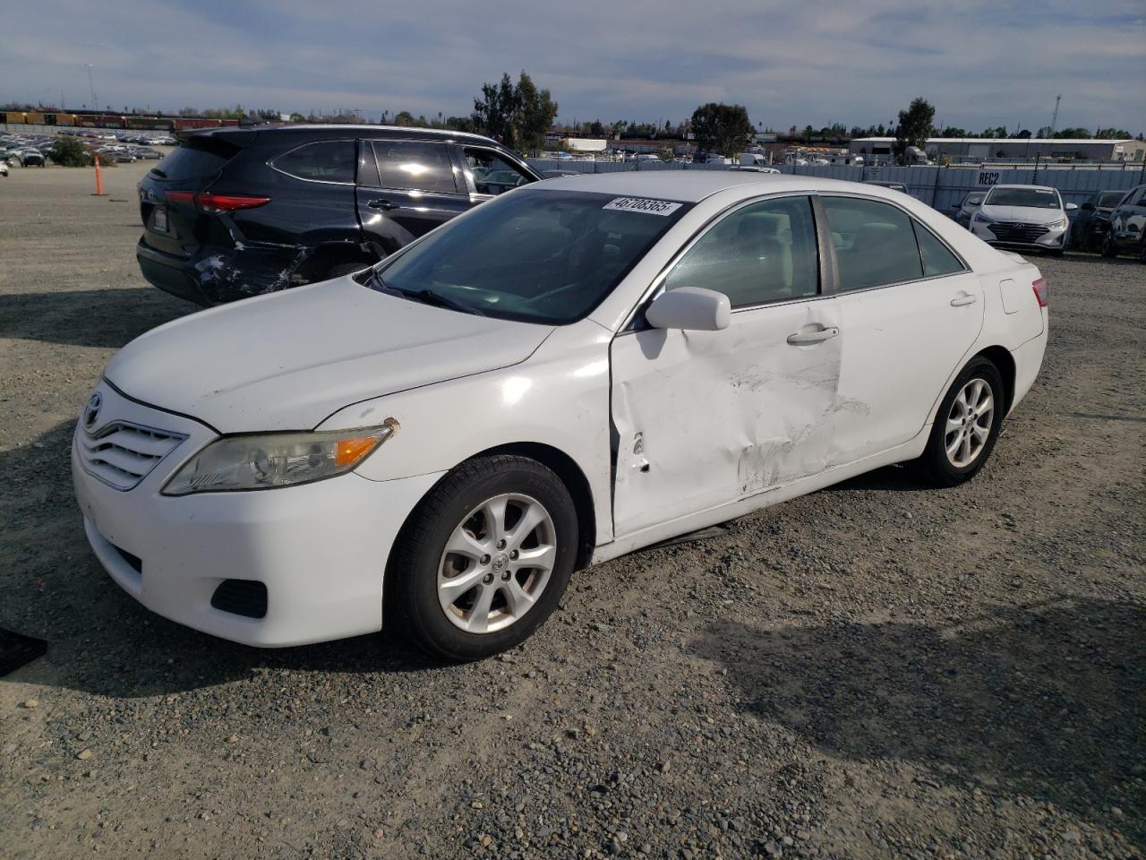 2011 TOYOTA CAMRY