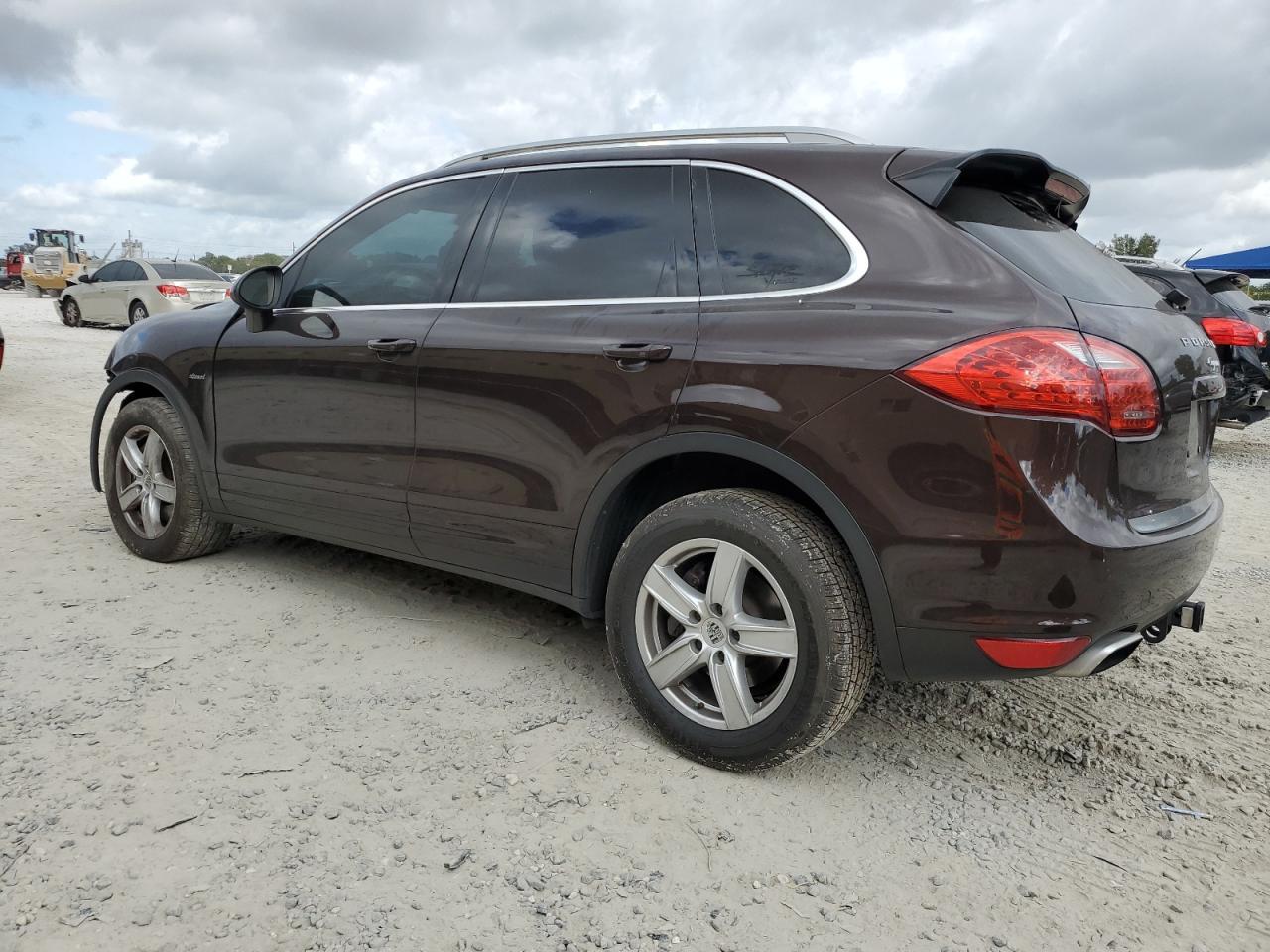 2014 PORSCHE CAYENNE